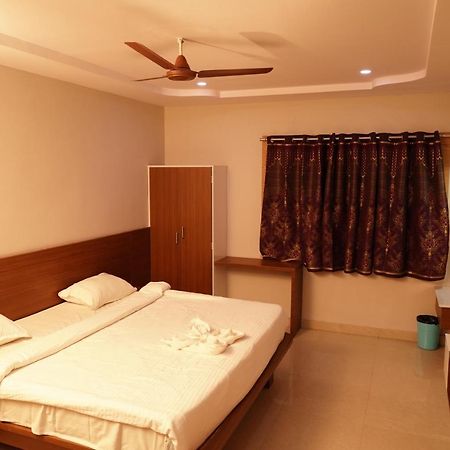 Swagath Residency Kākināda מראה חיצוני תמונה