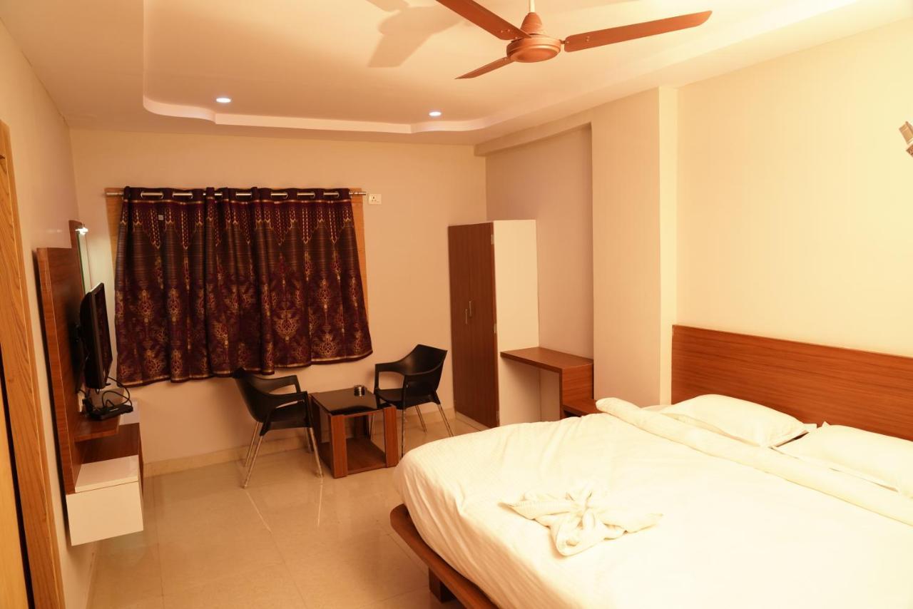 Swagath Residency Kākināda מראה חיצוני תמונה