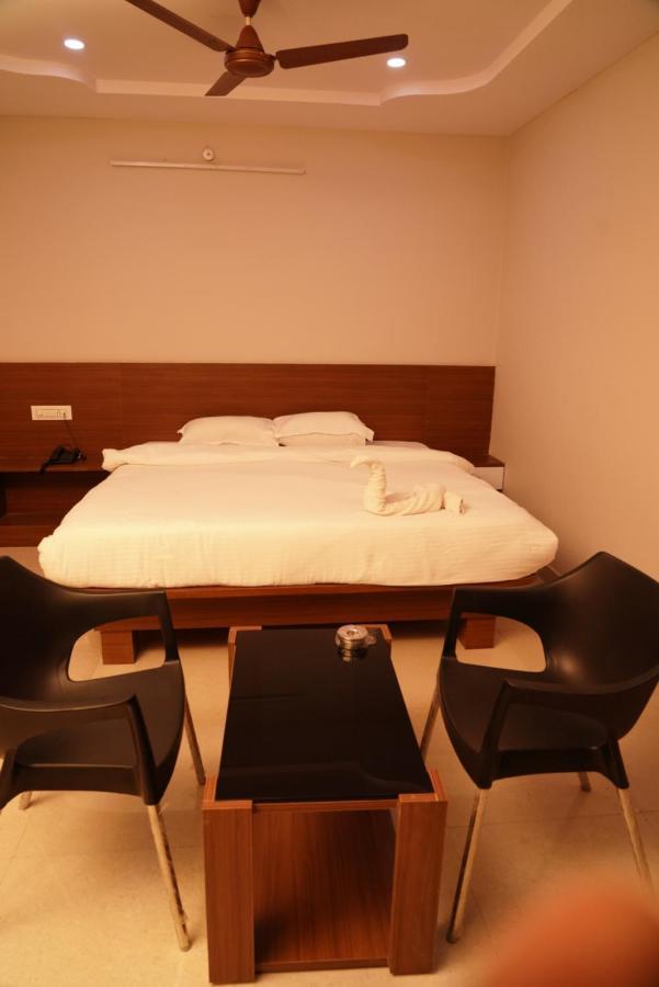 Swagath Residency Kākināda מראה חיצוני תמונה