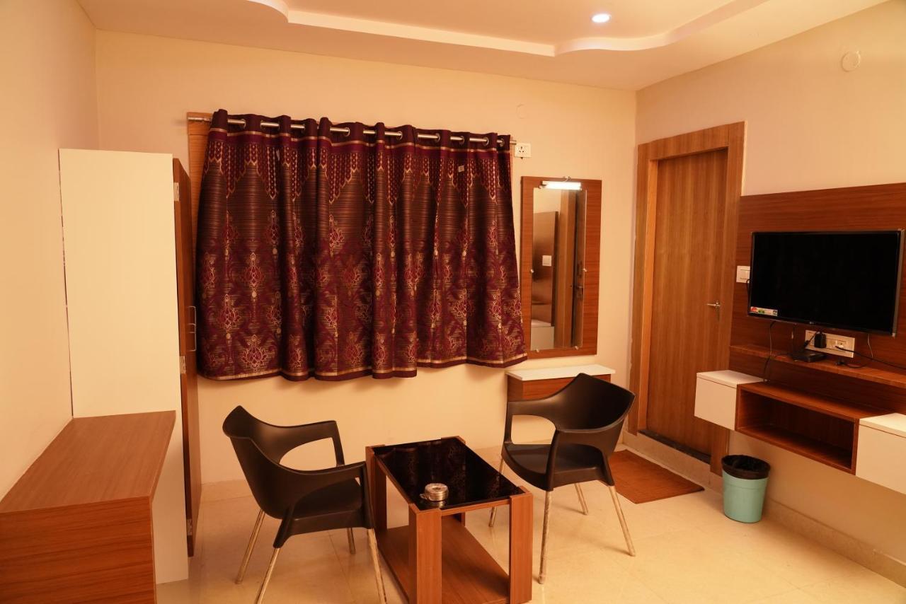 Swagath Residency Kākināda מראה חיצוני תמונה