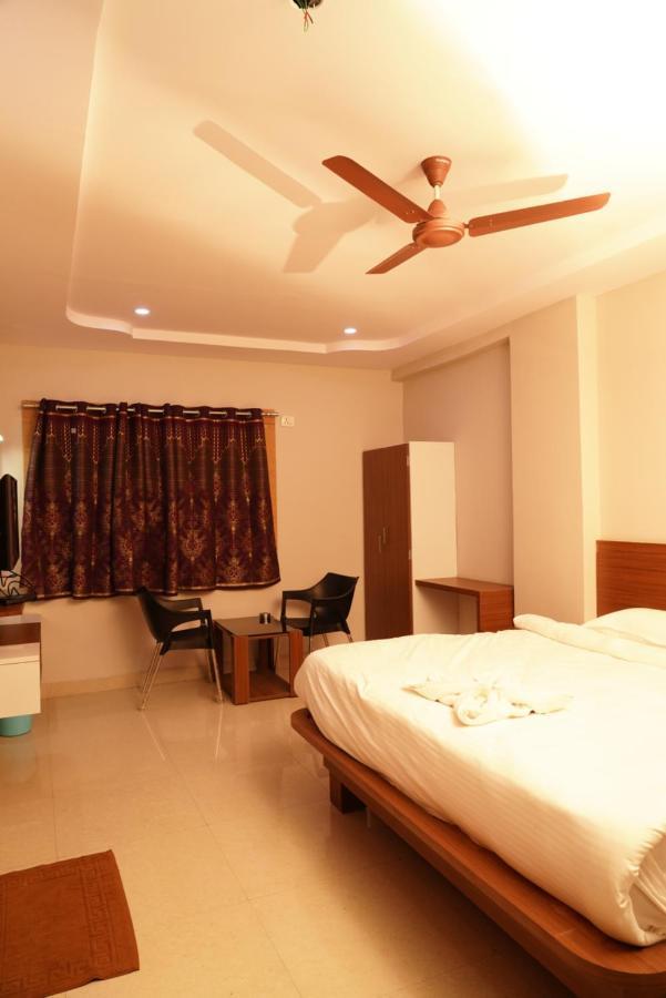 Swagath Residency Kākināda מראה חיצוני תמונה